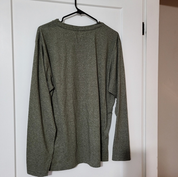 Columbia T-Shirt Size Large - Picture 3 of 5